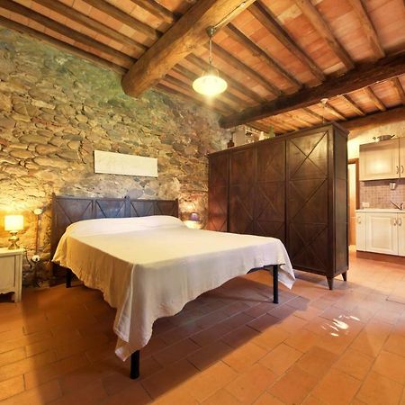 Agriturismo Il Casalino Pari Exterior photo