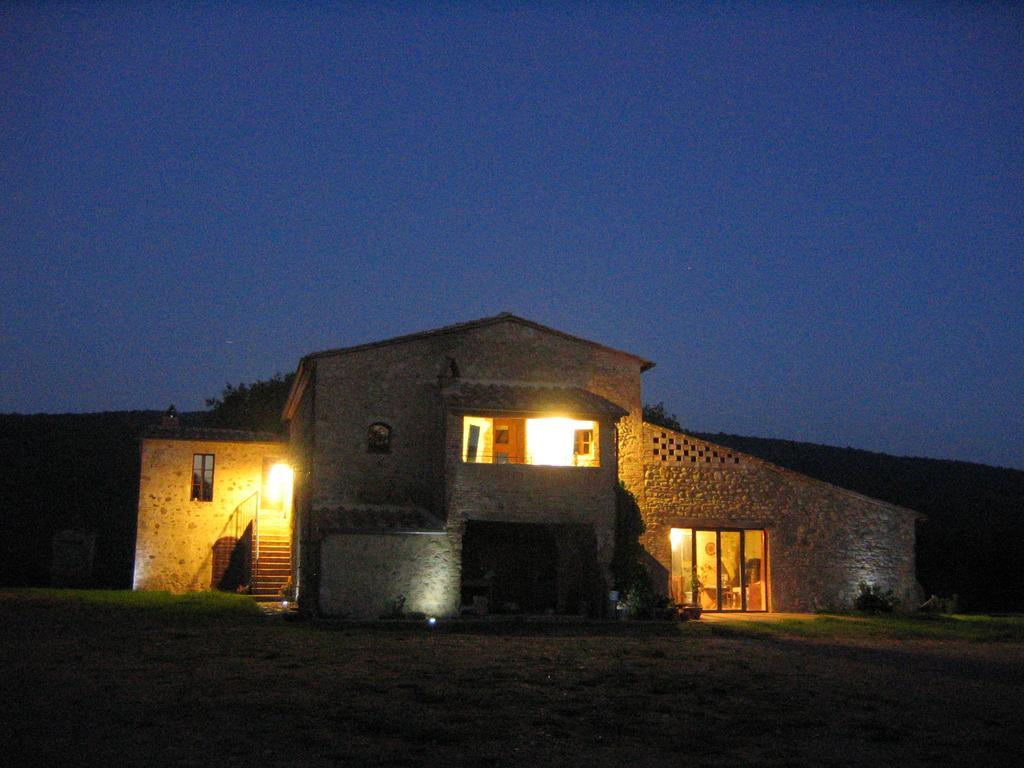 Agriturismo Il Casalino Pari Exterior photo