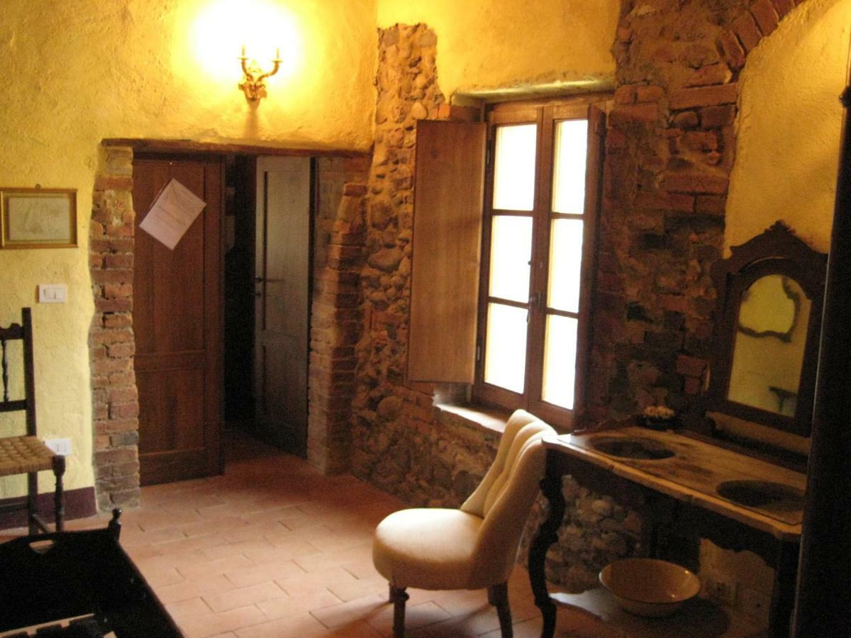 Agriturismo Il Casalino Pari Exterior photo